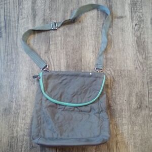 31 Stylish Gray Quilted Shoulder Bag